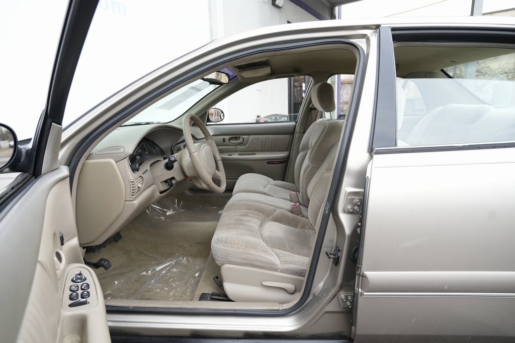 Used 1998 Buick Century Custom image 21