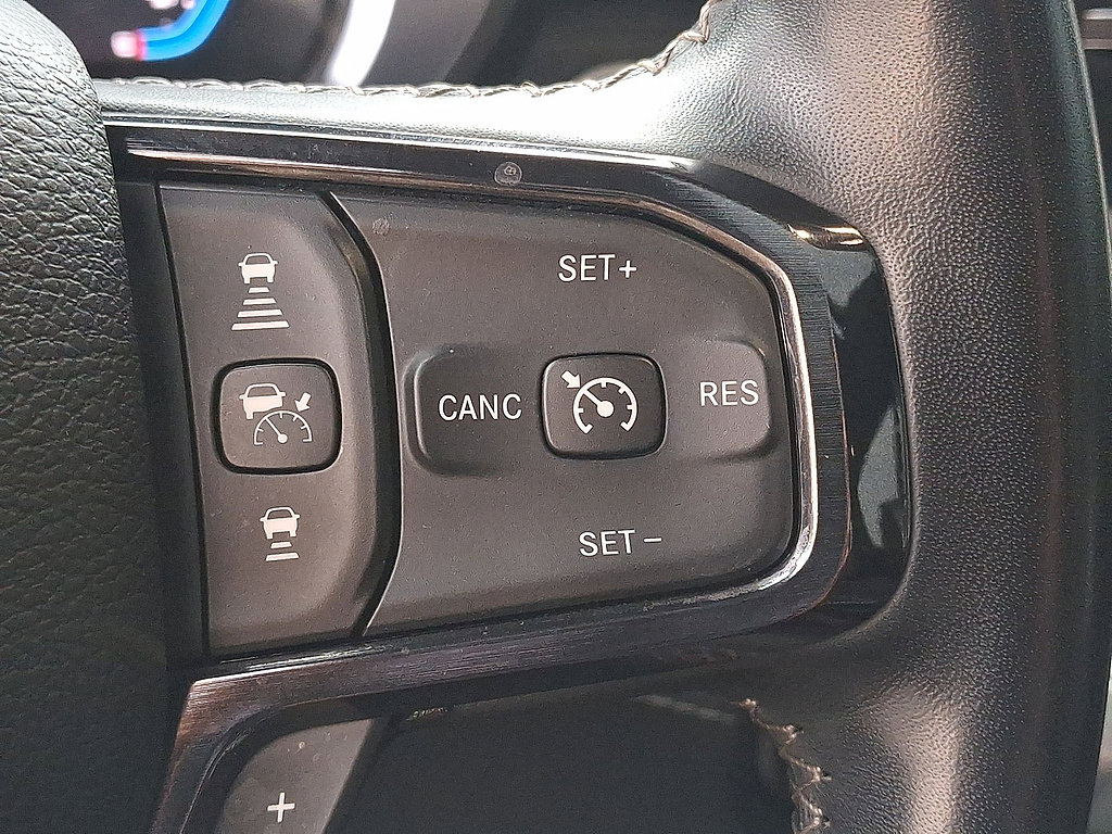 Used 2024 RAM 1500 Limited AWD/4WD image 24
