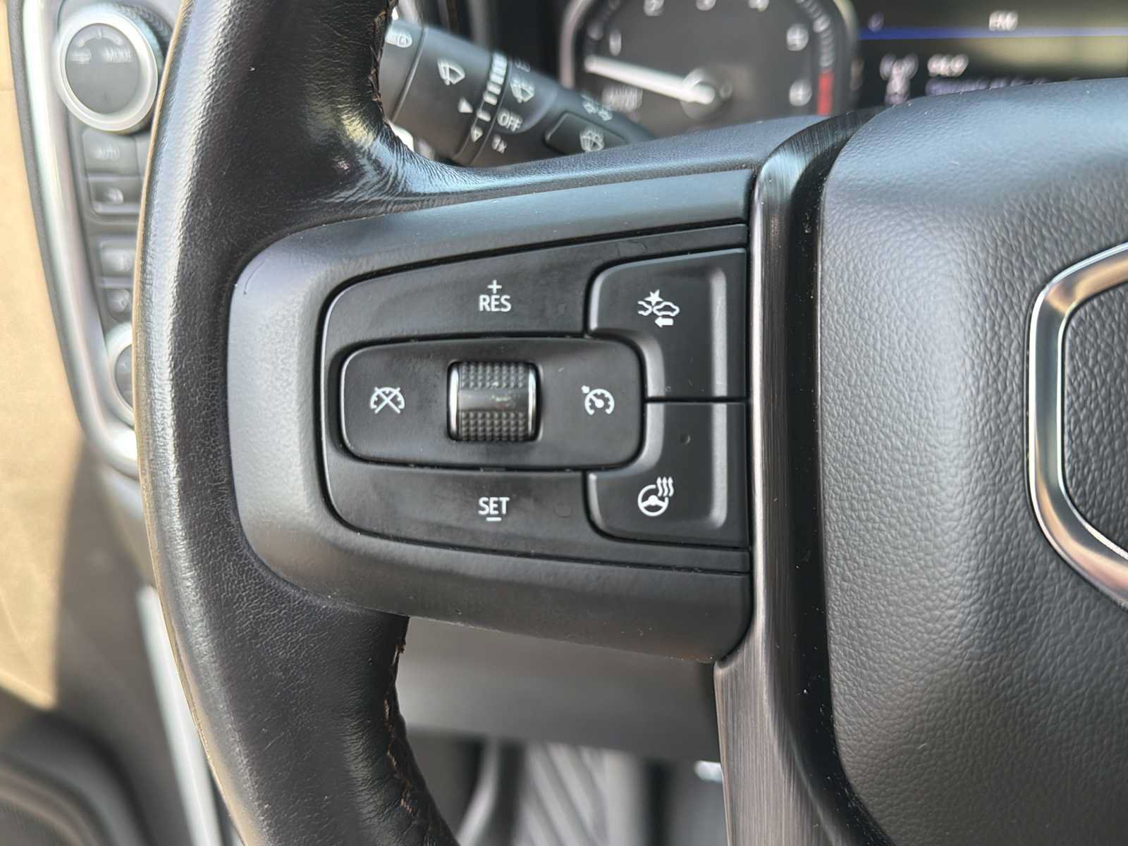 Used 2021 GMC Sierra 1500 AT4 w/ AT4 Premium Package AWD/4WD image 14