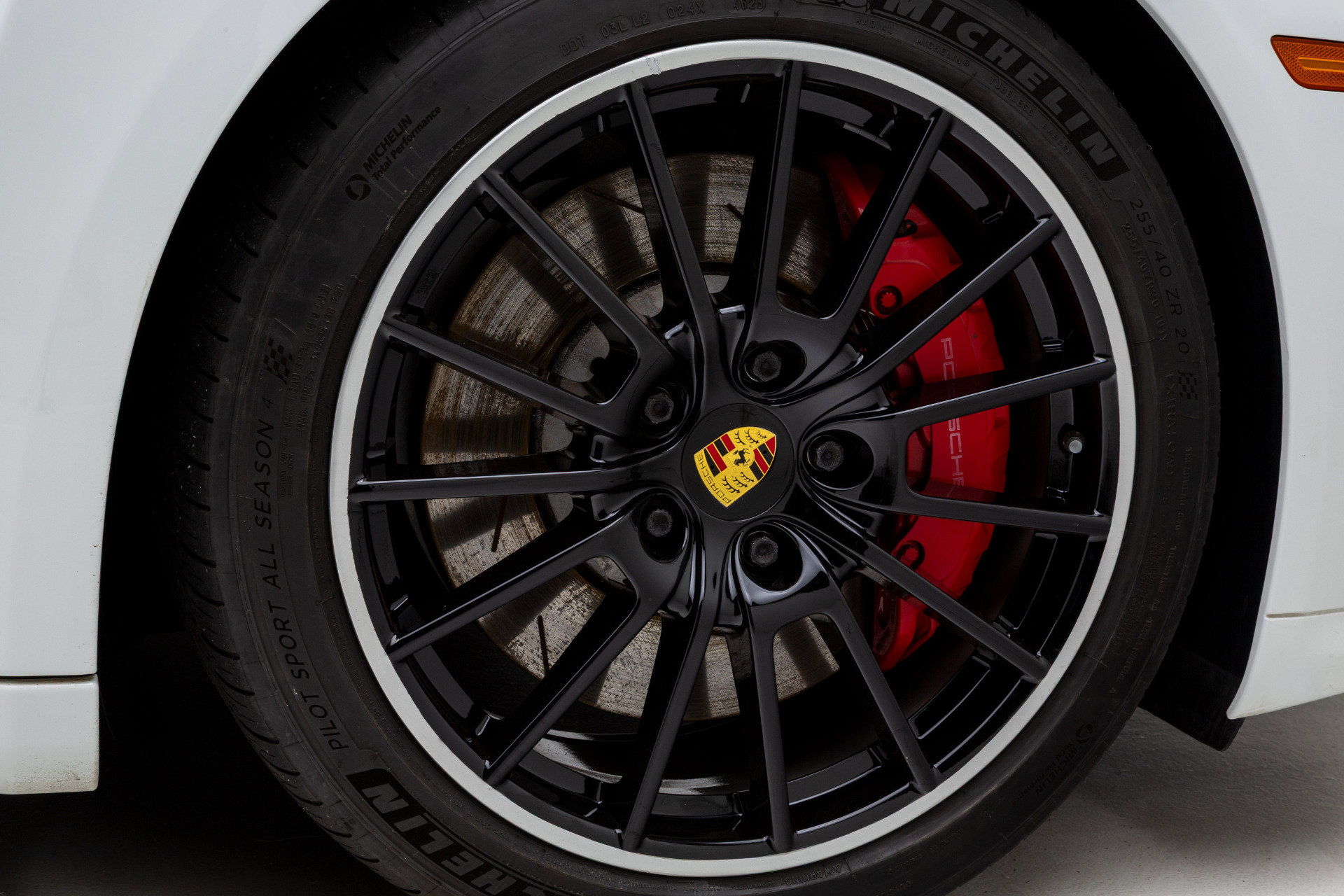 Used 2016 Porsche Panamera GTS AWD/4WD image 37