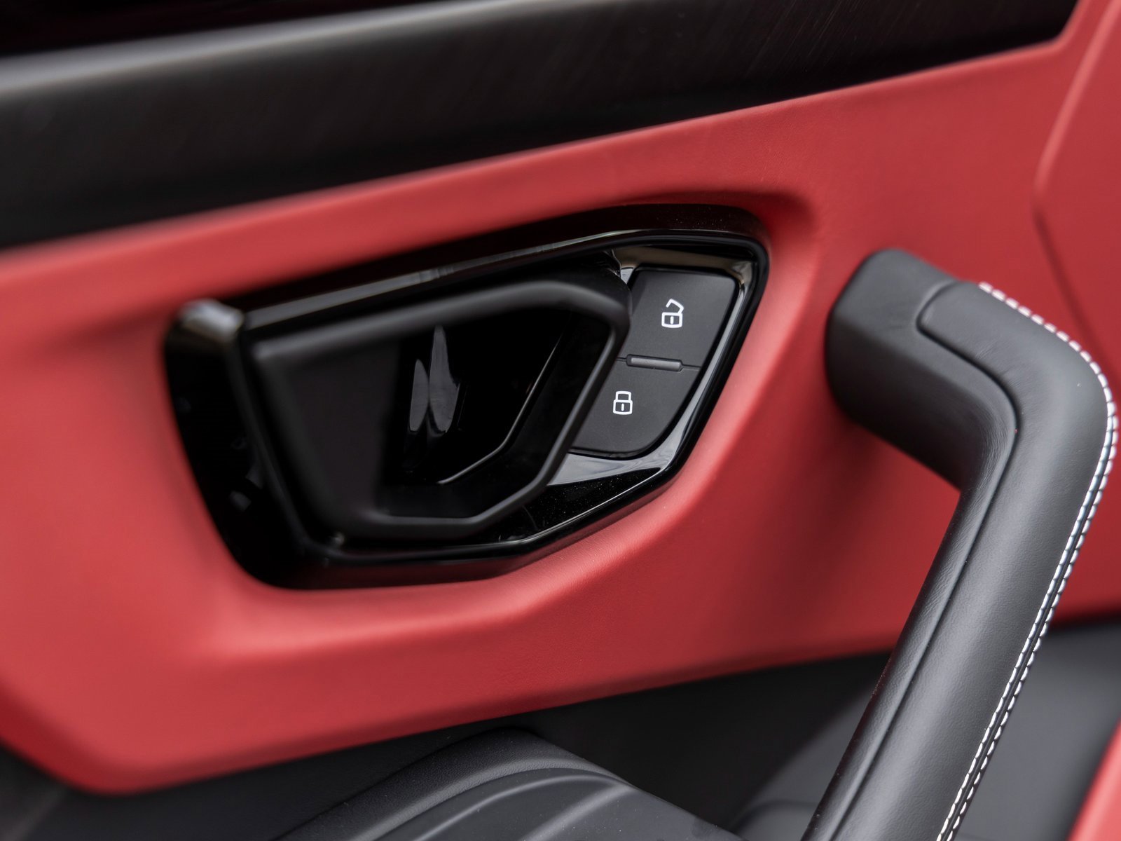 Used 2024 Lamborghini Urus S image 20