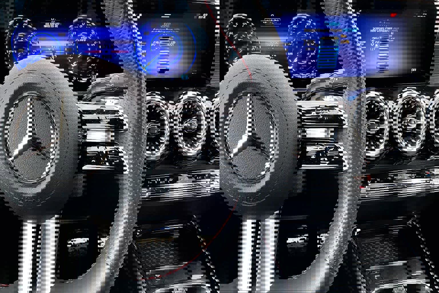 Certified 2024 Mercedes-Benz EQB 250+ image 23