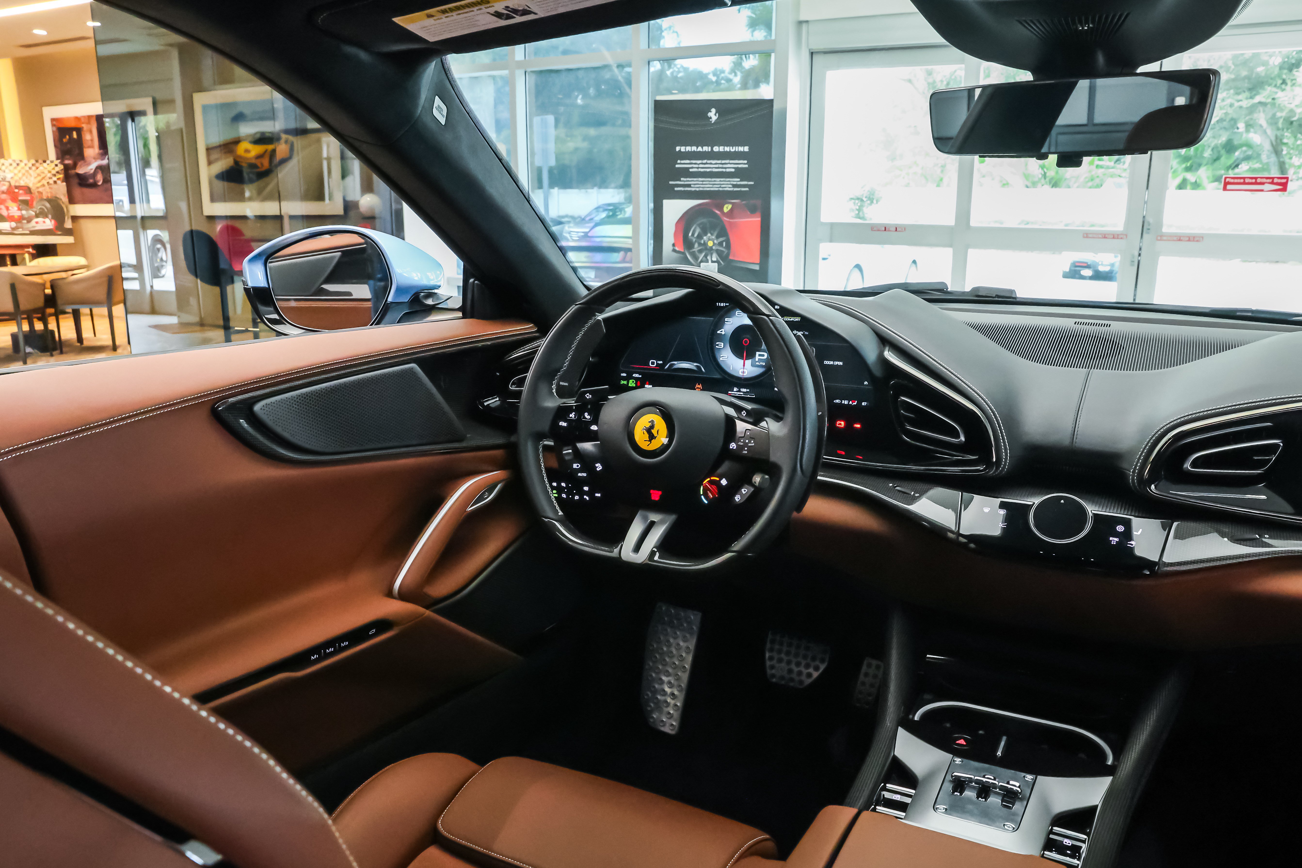Used 2025 Ferrari Purosangue AWD/4WD image 30