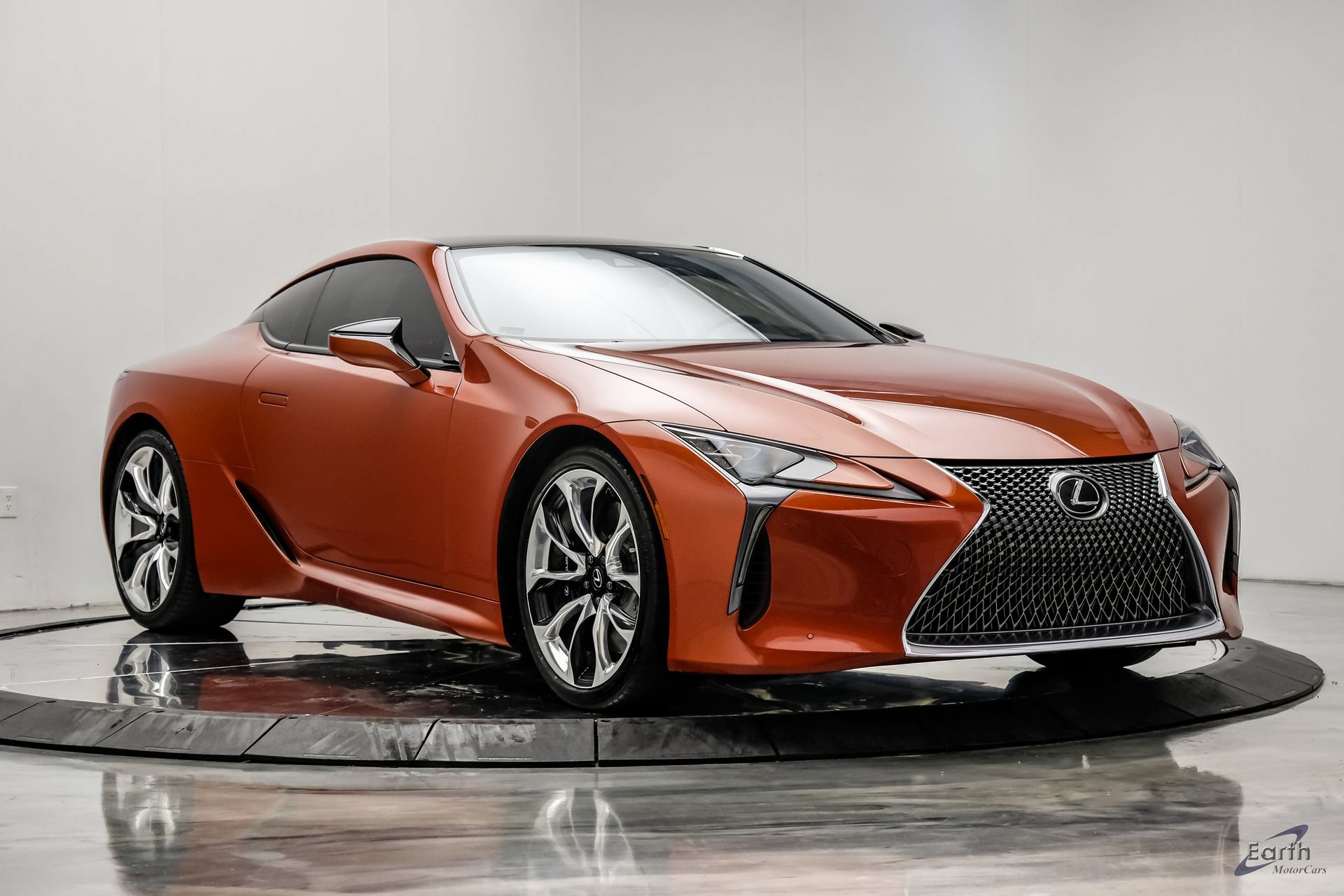 Used 2021 Lexus LC 500 Coupe w/ Performance Package RWD image 22