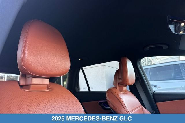Used 2025 Mercedes-Benz GLC 350e 4MATIC w/ Driver Assistance Package image 19