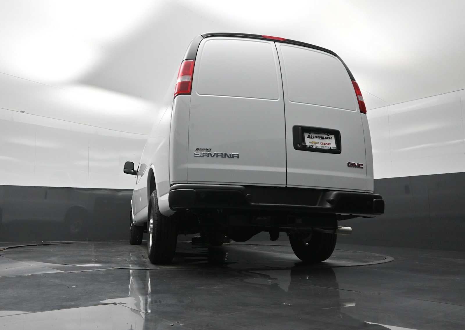 New 2026 GMC Savana 3500 Extended w/ Driver Convenience Package RWD image 21