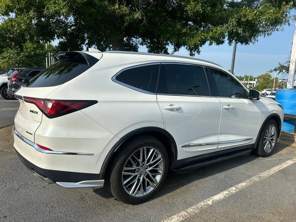 Used 2022 Acura MDX SH-AWD w/ Advance Package image 2