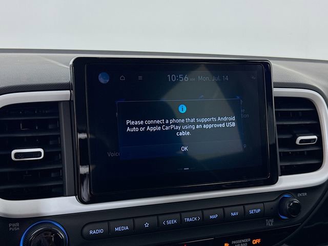 Used 2025 Hyundai Venue Limited FWD image 21