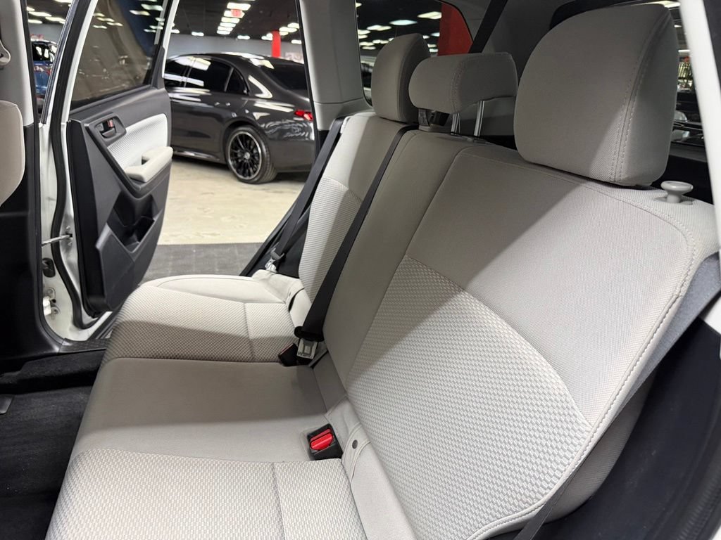 Used 2018 Subaru Forester 2.5i AWD/4WD image 38