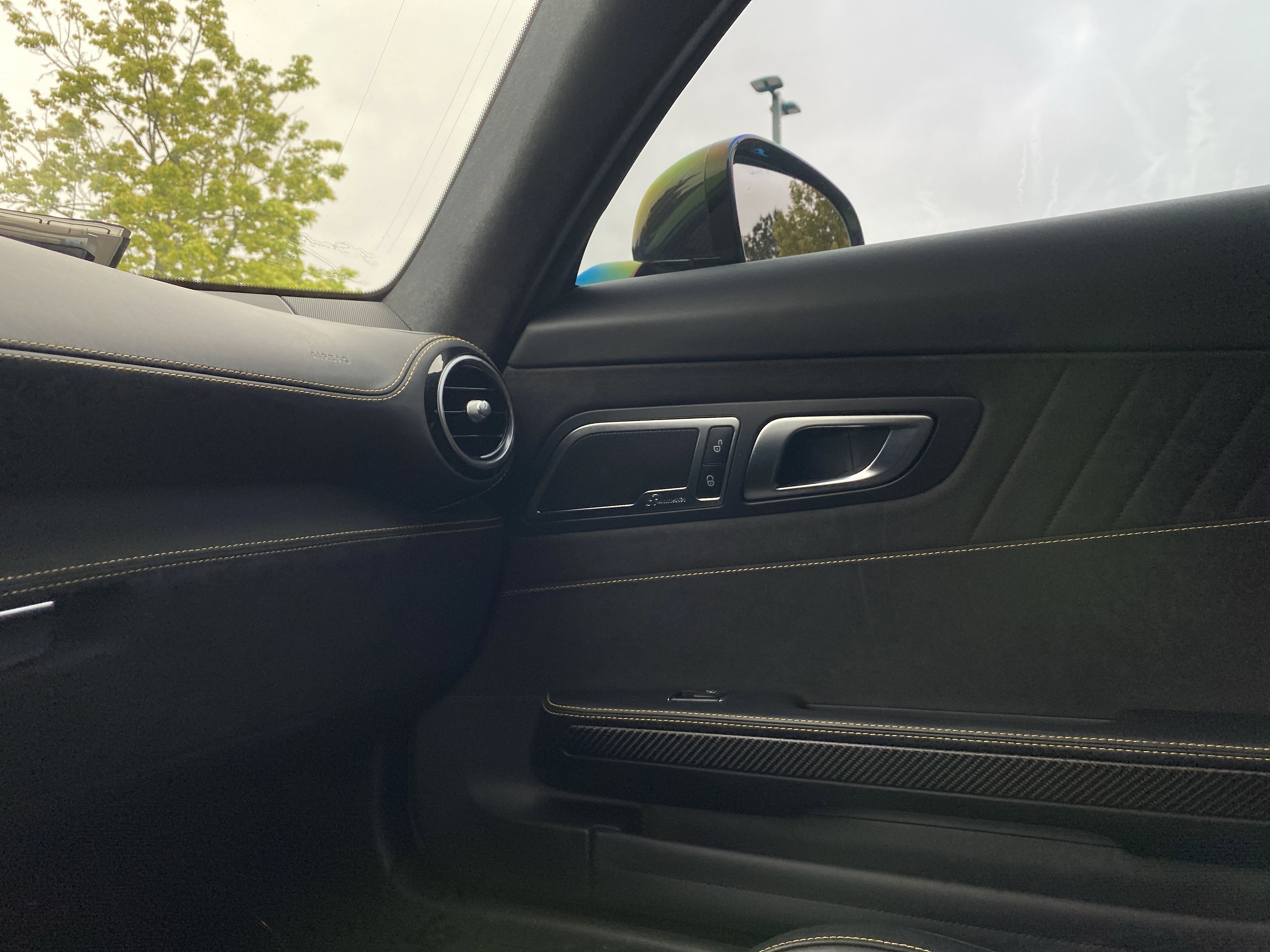 Used 2018 Mercedes-Benz AMG GT R image 17