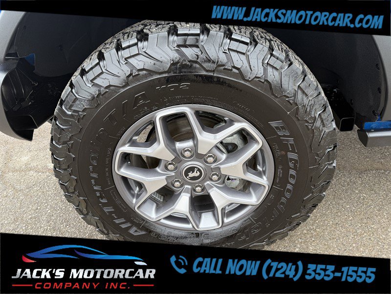 Used 2025 Ford Bronco Badlands image 18