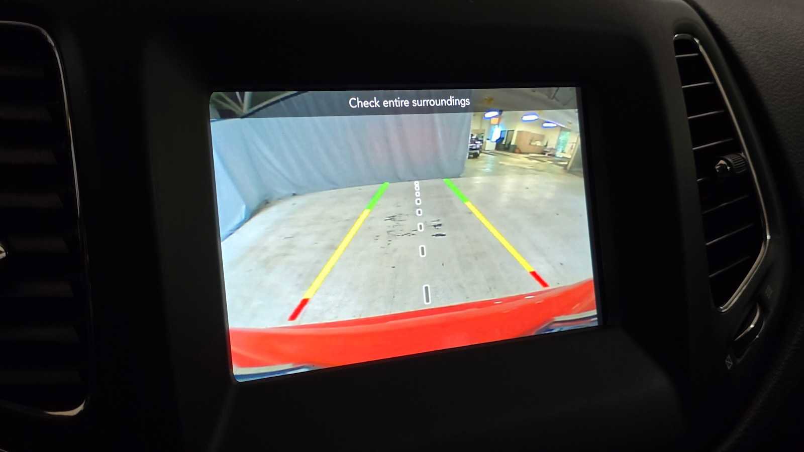 Used 2018 Jeep Compass Sport w/ Tech Group FWD image 29