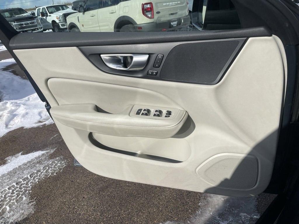 Used 2024 Volvo S60 B5 Core image 50