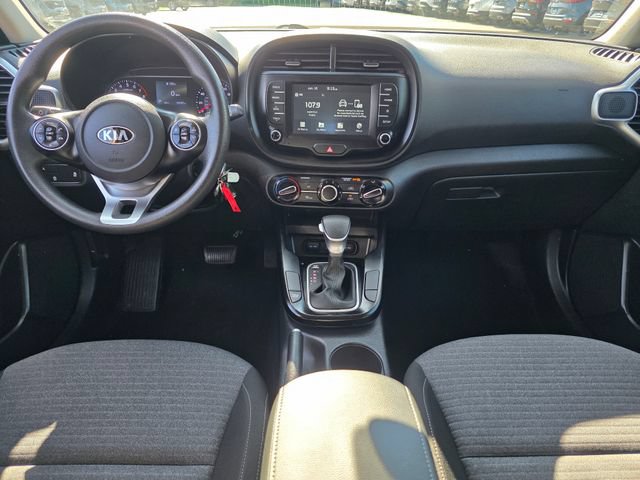 Used 2020 Kia Soul S FWD image 21