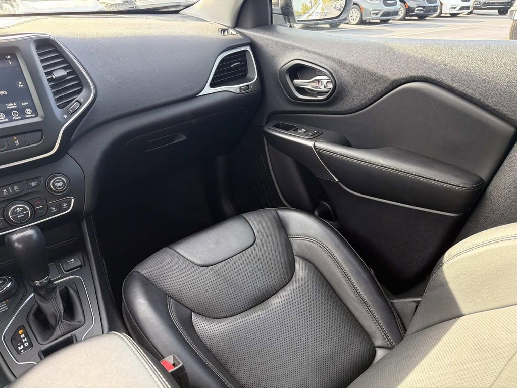 Used 2022 Jeep Cherokee Latitude Lux w/ Sun & Sound Group image 20