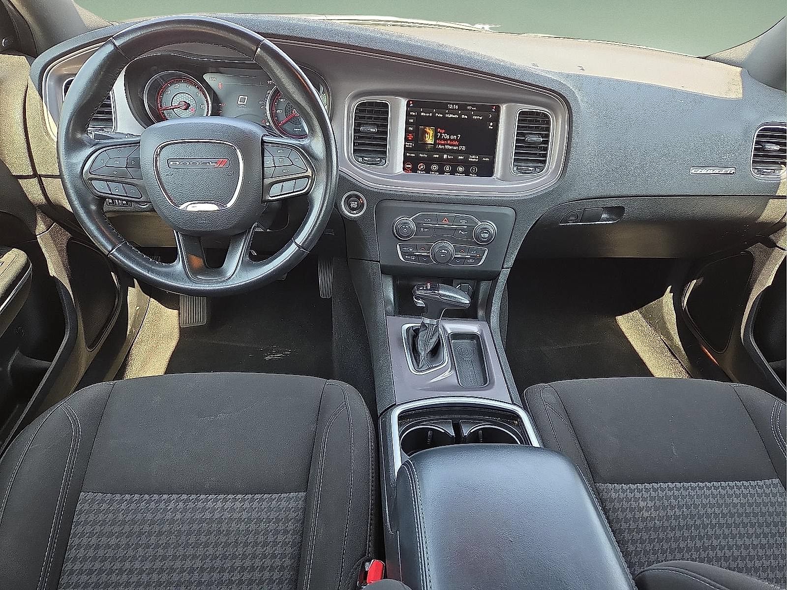 Used 2023 Dodge Charger SXT RWD image 11