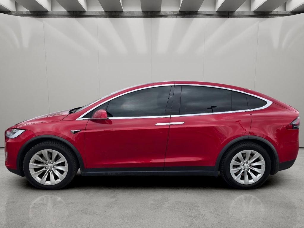 Used 2021 Tesla Model X Long Range AWD/4WD image 3