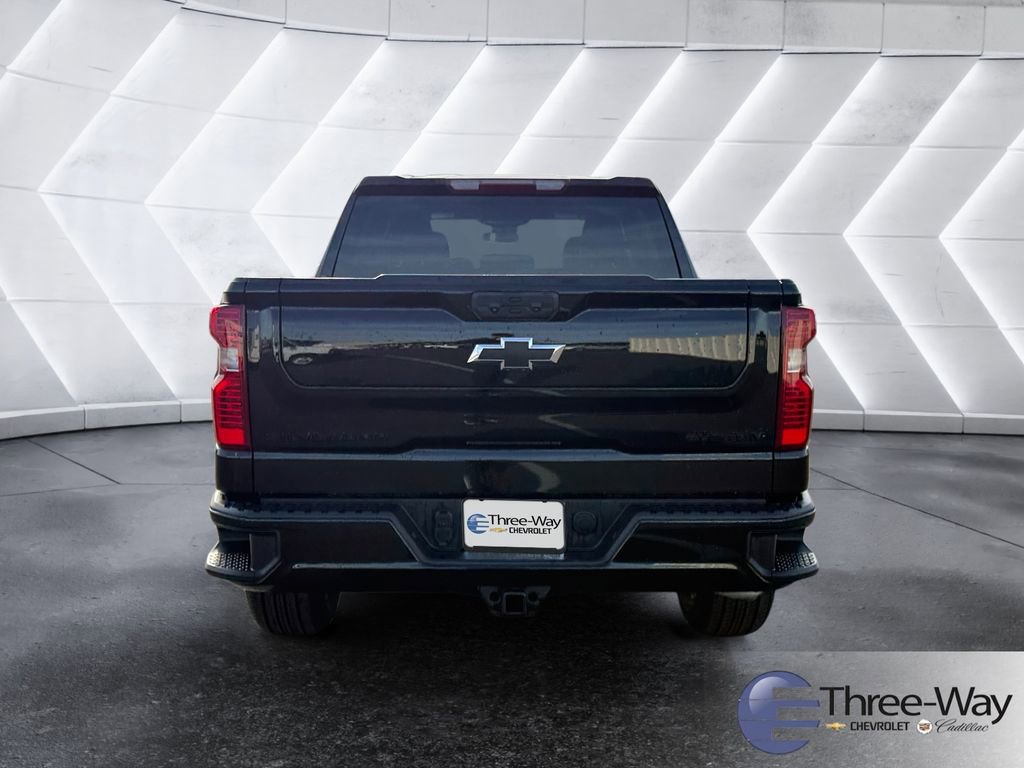 Certified 2024 Chevrolet Silverado 1500 Custom w/ Turbomax Blackout Package image 4