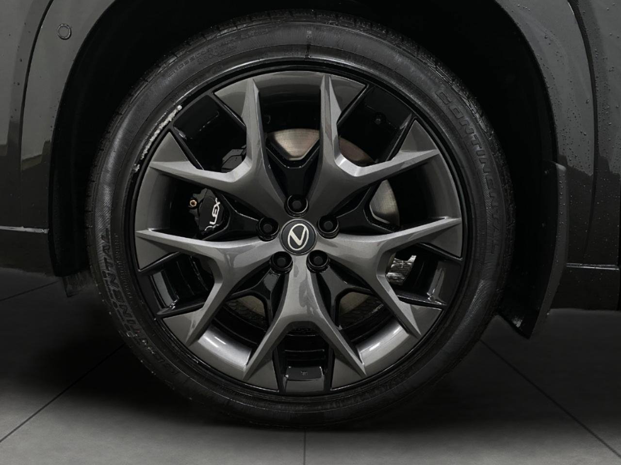 New 2026 Lexus TX 500h AWD image 12