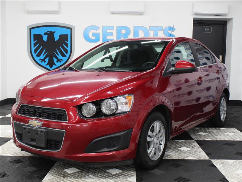 Used 2016 Chevrolet Sonic LT image 1
