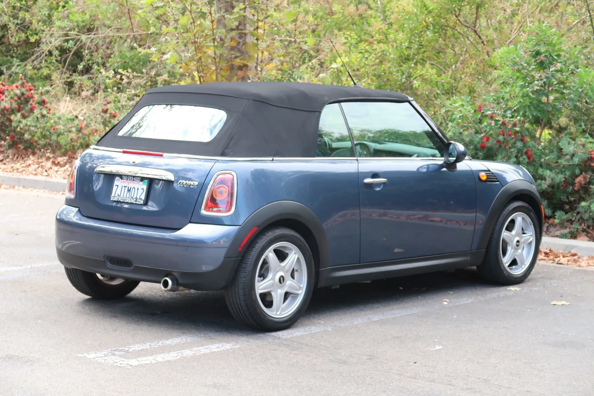 Used 2009 MINI Cooper Convertible FWD image 11