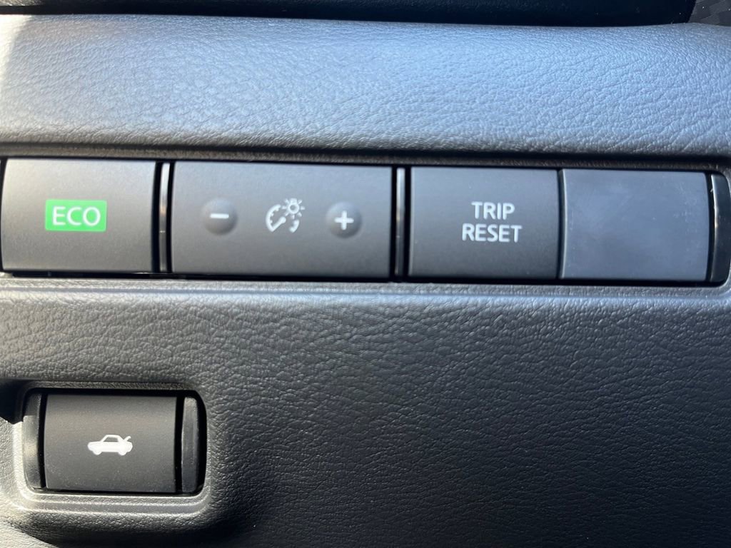 New 2025 Nissan Sentra SV image 25