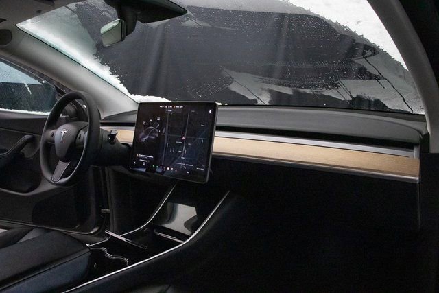 Used 2020 Tesla Model Y Long Range image 15