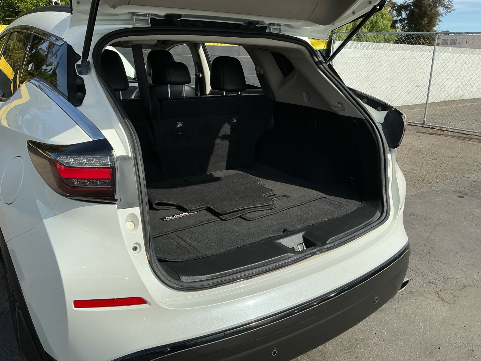 Used 2022 Nissan Murano SV w/ SV Midnight Edition Package FWD image 25