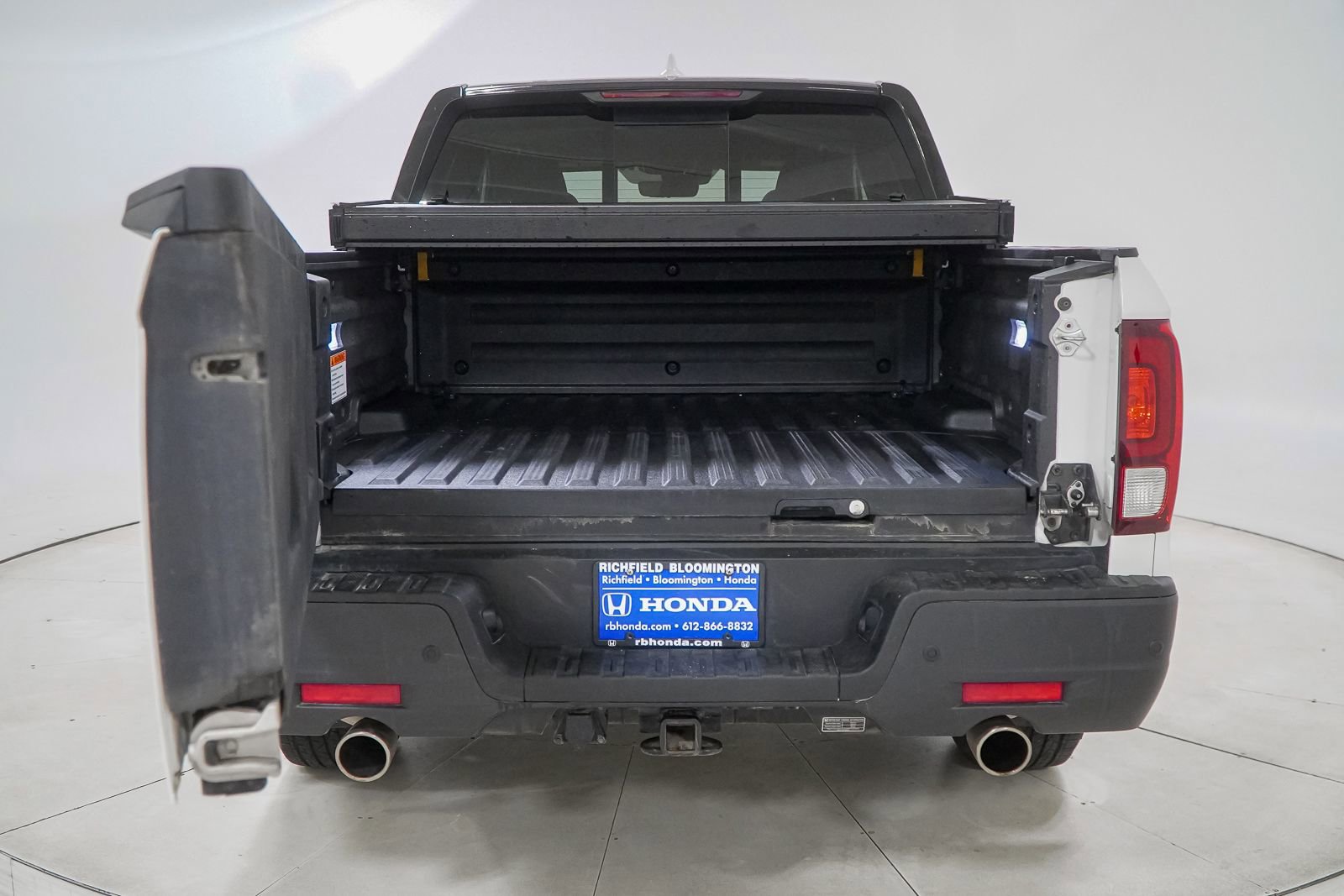 Used 2023 Honda Ridgeline Black Edition image 12