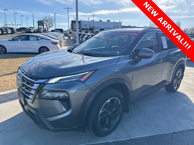 Certified 2024 Nissan Rogue SV w/ SV Premium Package image 1