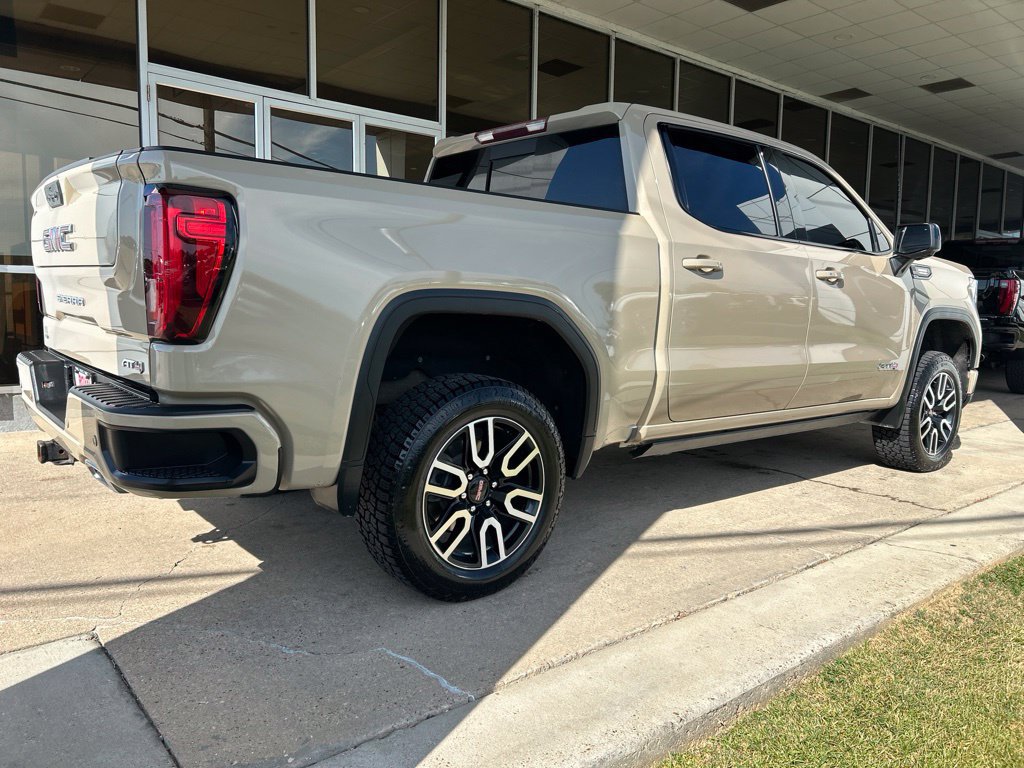 Used 2023 GMC Sierra 1500 AT4 w/ AT4 Preferred Package AWD/4WD image 7