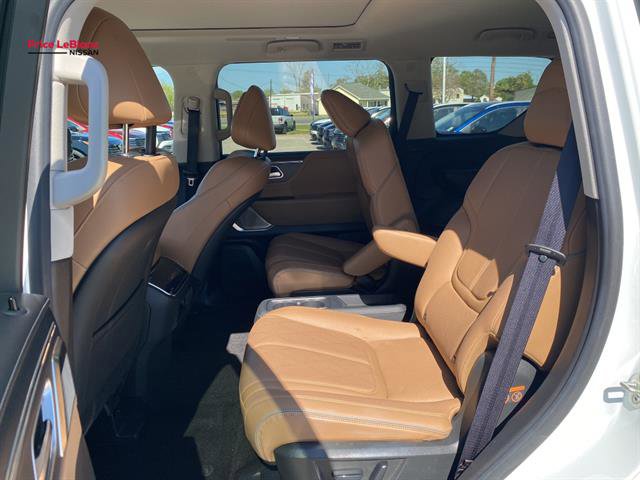 Used 2025 INFINITI QX80 Sensory image 14