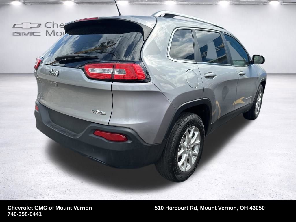 Used 2016 Jeep Cherokee Latitude image 5