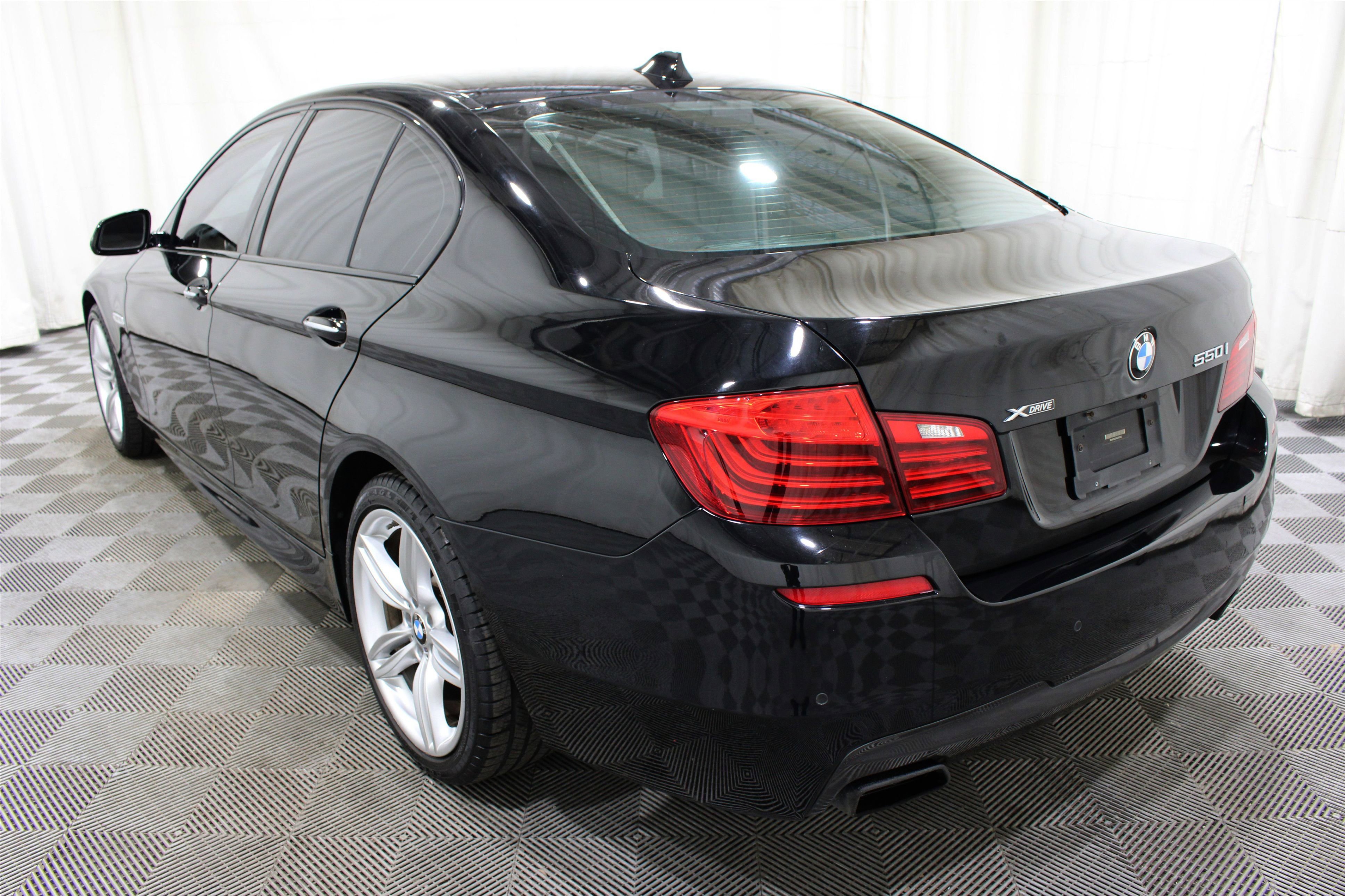 Used 2016 BMW 550i xDrive Sedan AWD/4WD image 34