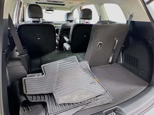 Certified 2025 Kia Telluride EX w/ EX Captain's Chair Package FWD image 28