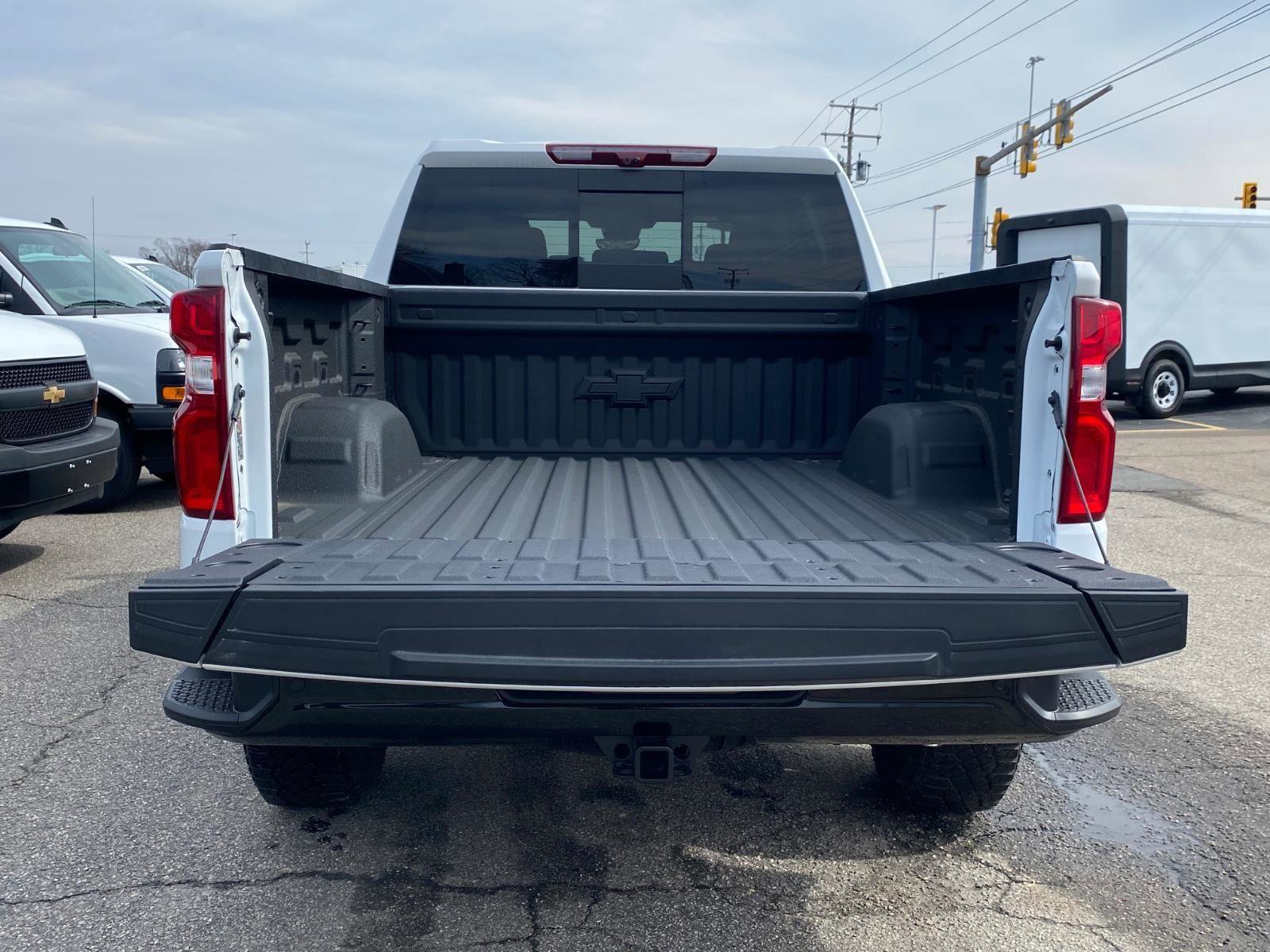 New 2025 Chevrolet Silverado 1500 ZR2 w/ Technology Package AWD/4WD image 6