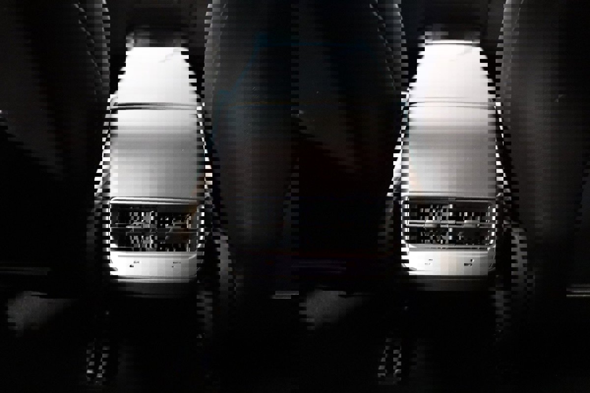 Used 2023 Tesla Model 3 Standard Range image 35