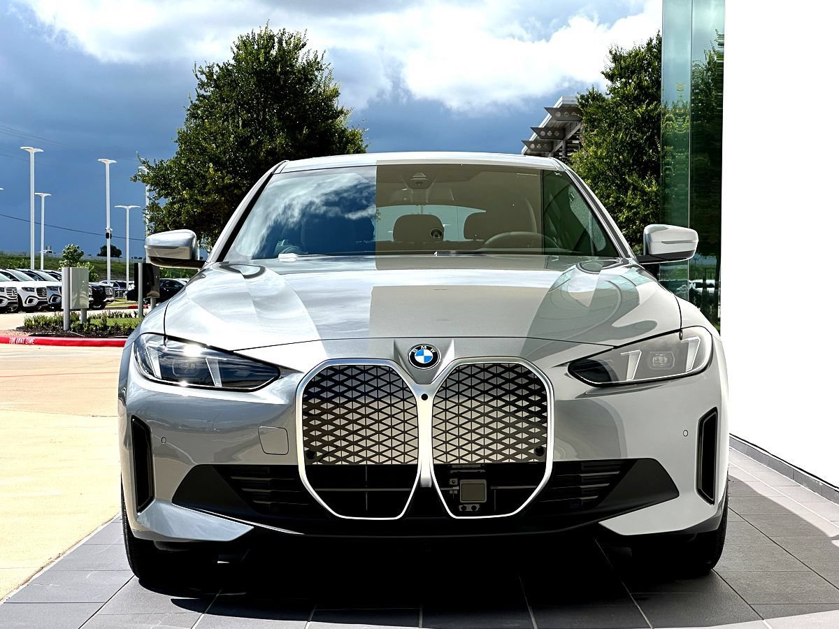 New 2026 BMW i4 eDrive40 w/ Premium Package RWD image 5