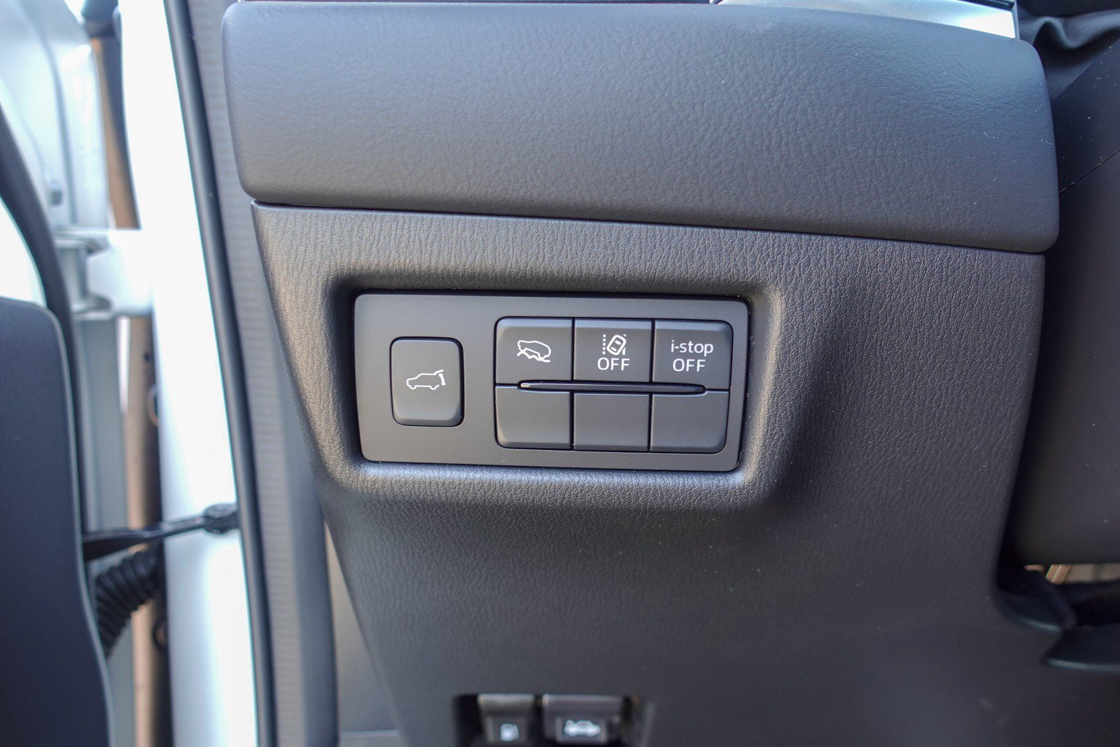 Used 2025 MAZDA CX-5 Carbon Edition image 12