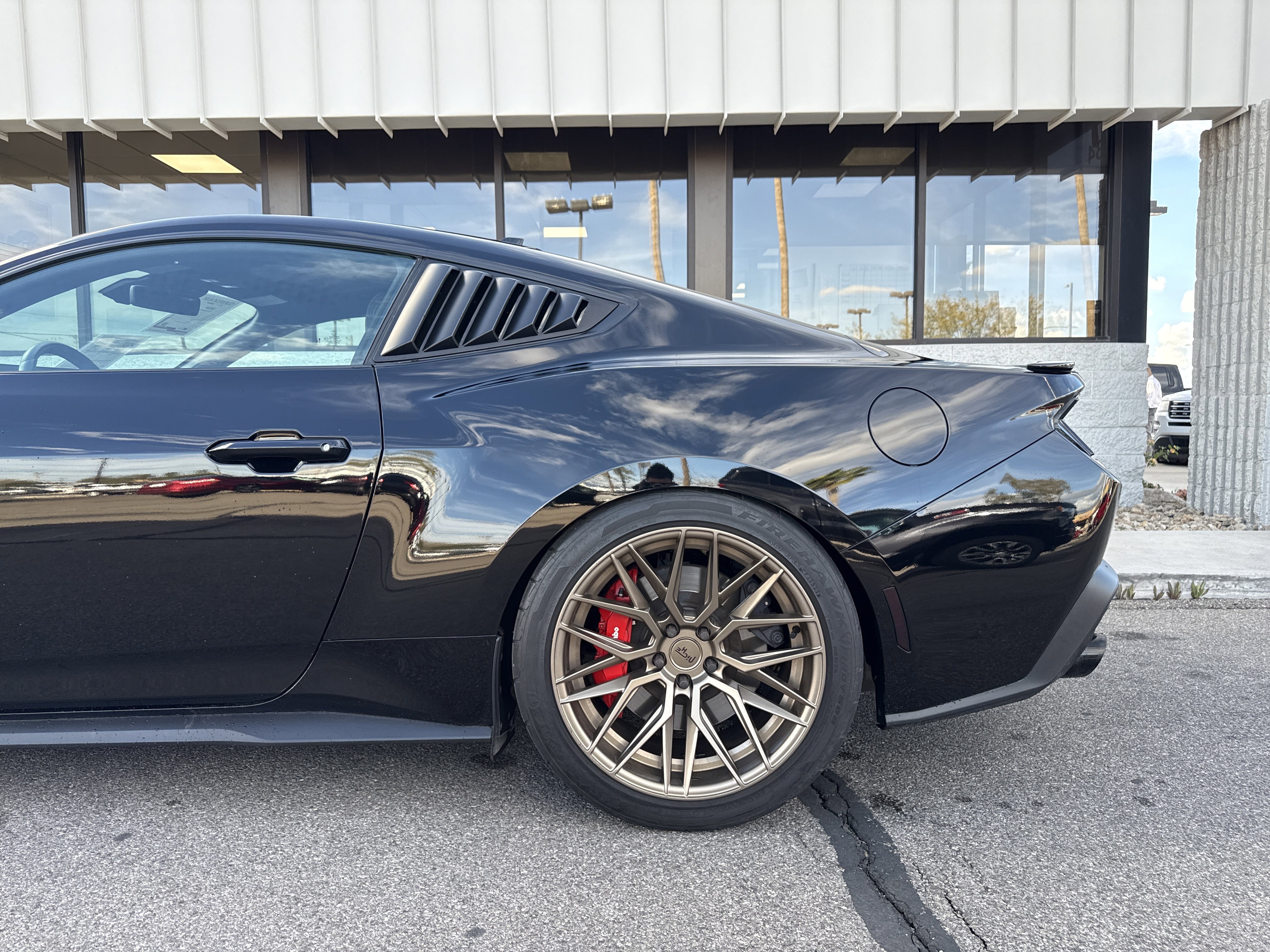 Used 2024 Ford Mustang GT Premium image 2