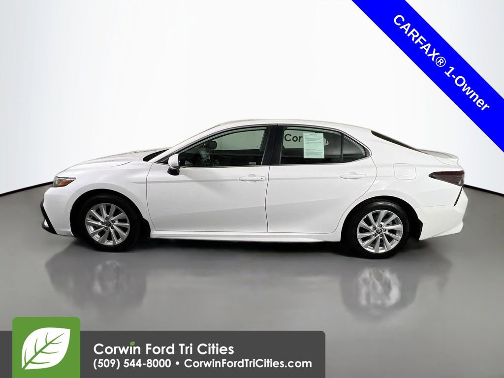 Used 2024 Toyota Camry SE FWD image 6