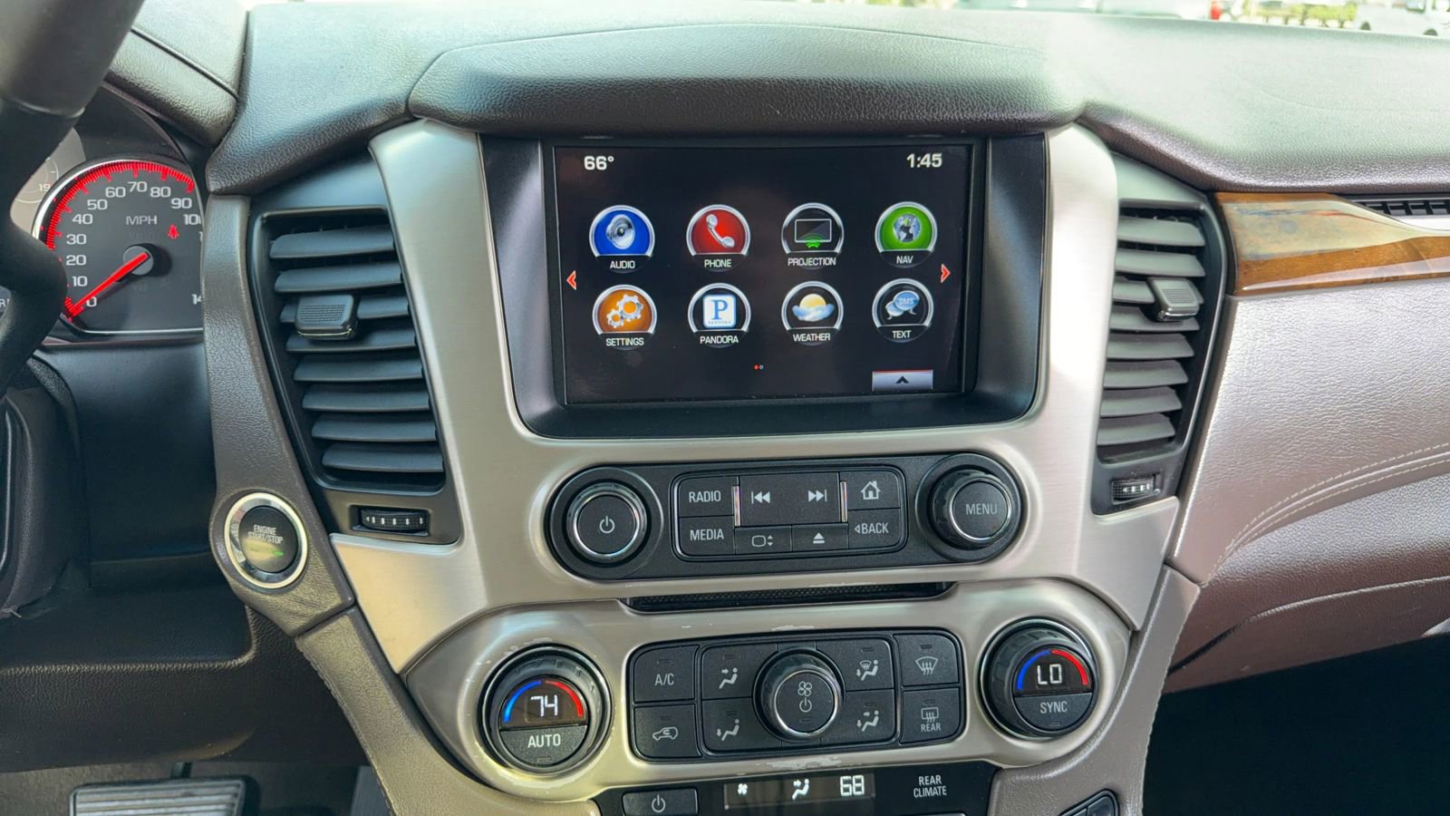 Used 2016 GMC Yukon XL Denali image 21