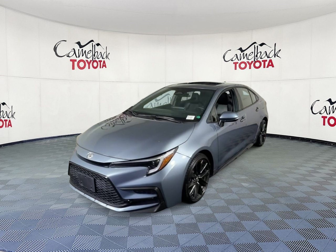 Used 2024 Toyota Corolla XSE FWD image 7