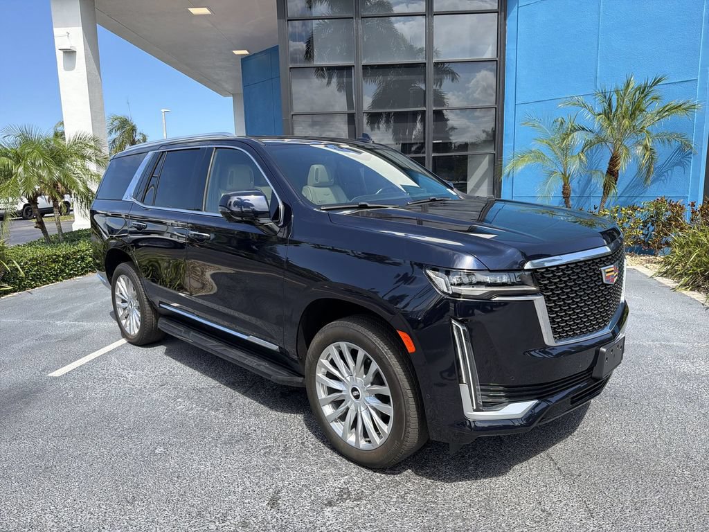 Used 2024 Cadillac Escalade Premium Luxury AWD/4WD image 18