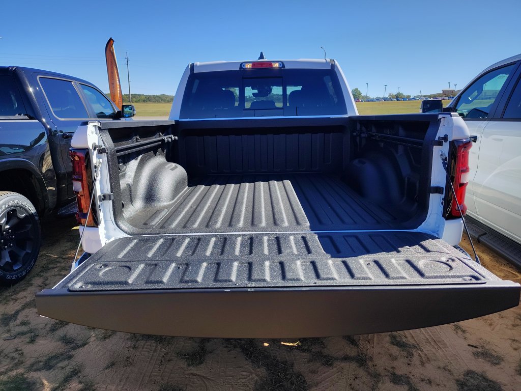 New 2026 RAM 1500 Big Horn AWD/4WD image 38