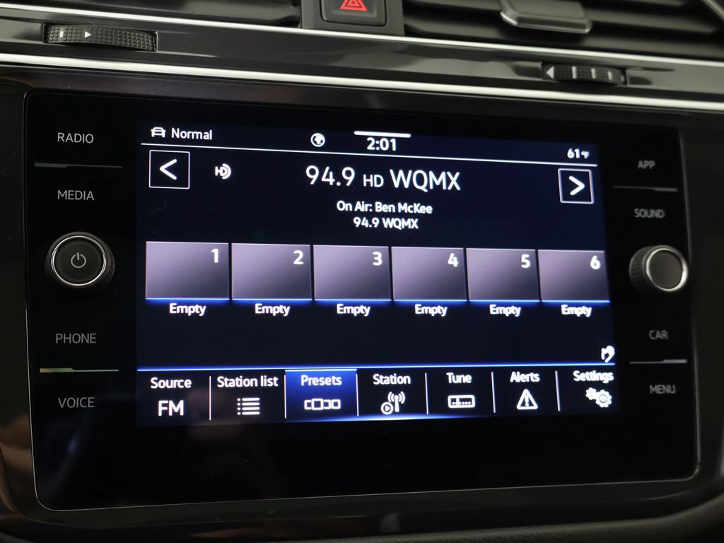 Used 2024 Volkswagen Tiguan SE R-Line AWD/4WD image 47