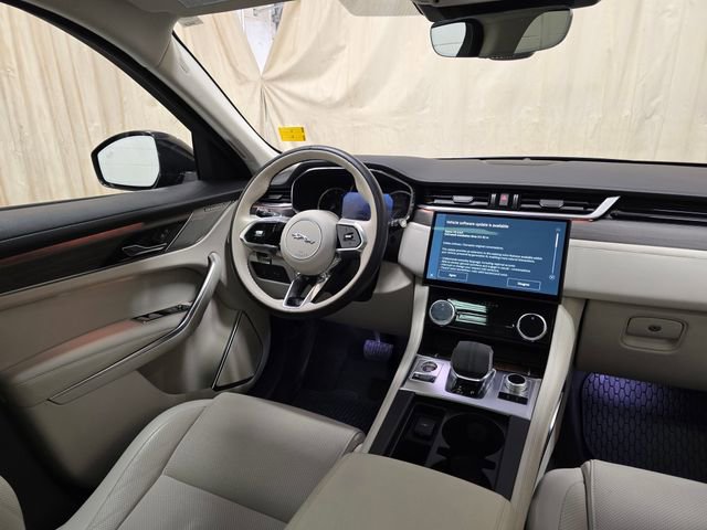 Used 2023 Jaguar F-PACE S image 41