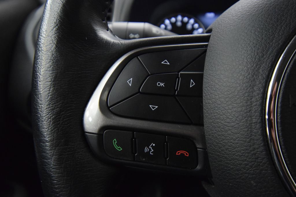 Used 2022 Jeep Renegade Latitude w/ Convenience Group AWD/4WD image 36