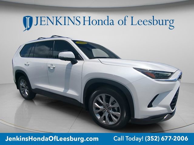 Used 2025 Toyota Grand Highlander FWD image 3