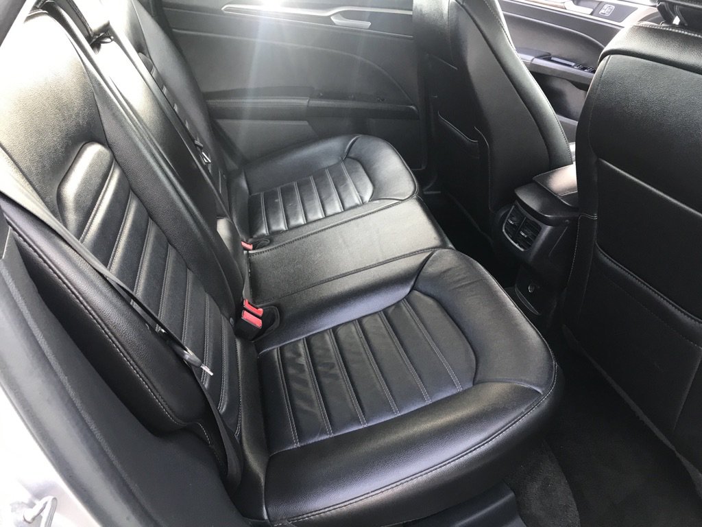 Used 2016 Ford Fusion SE w/ Equipment Group 202A FWD image 21